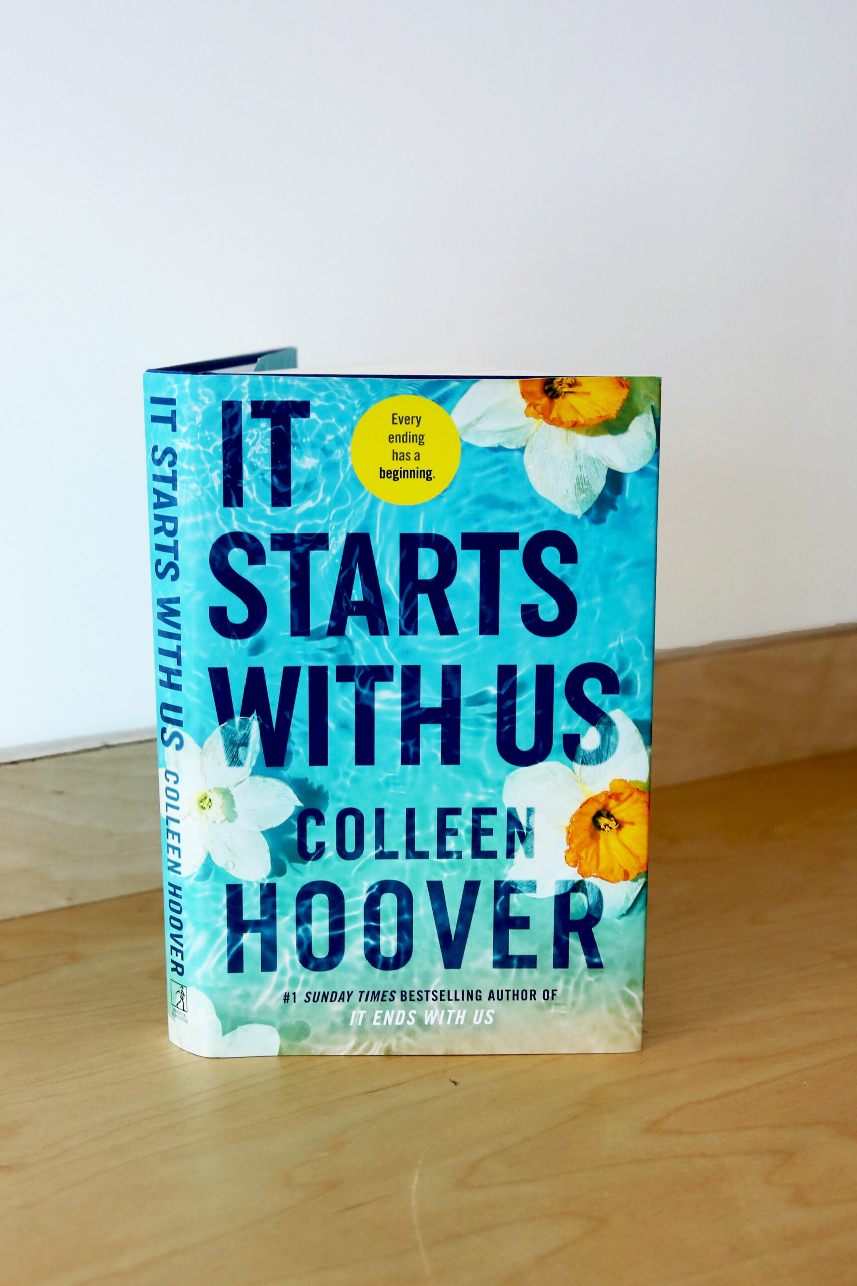 Zoella Book Club: Reviewing It Starts With Us By Colleen Hoover - Zoella